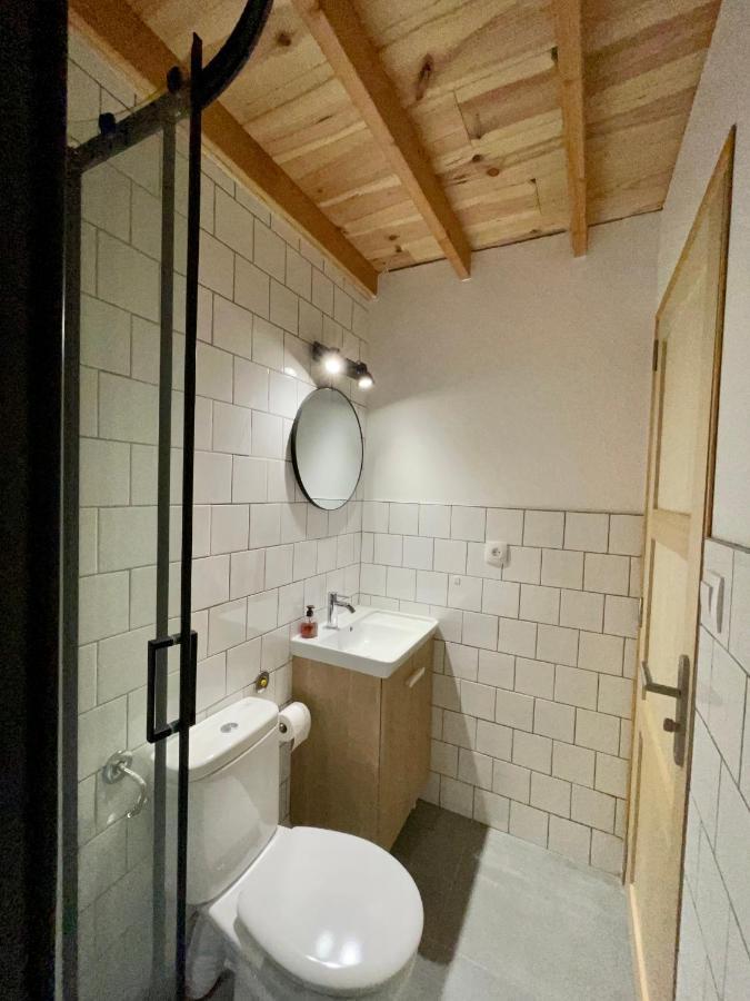 Annexe Des Pins - Studio Gite Avec Piscine & Climatisation Villeneuve-les-Beziers Bagian luar foto